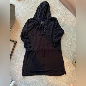 Soma terry lounging top very comfy just not as Terry/absorbent as I need
